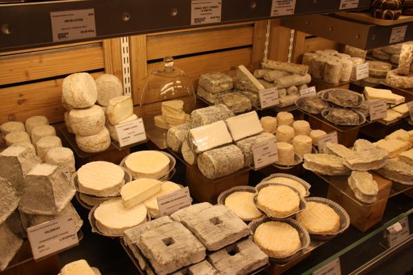 Picnic Fromager Laurent Dubois Cheese Paris, France Picnic Fromager Laurent Dubois Cheese Paris, France
