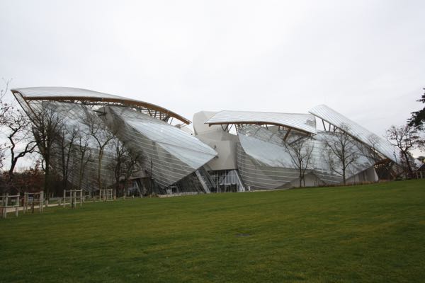 Why You Need to Visit the Foundation Louis Vuitton - Best Museum in Paris –  It's Not Hou It's Me