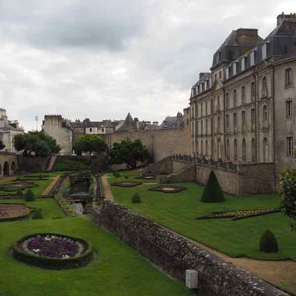 Vannes, France. J Chung