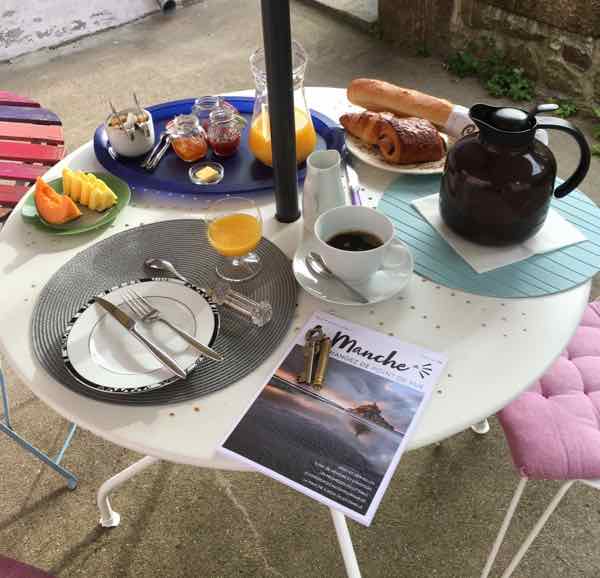 Breakfast at Villa Mons in Pontorson, France. J Chung