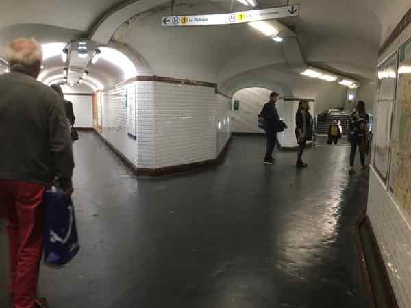 Tunnels in the Paris metro