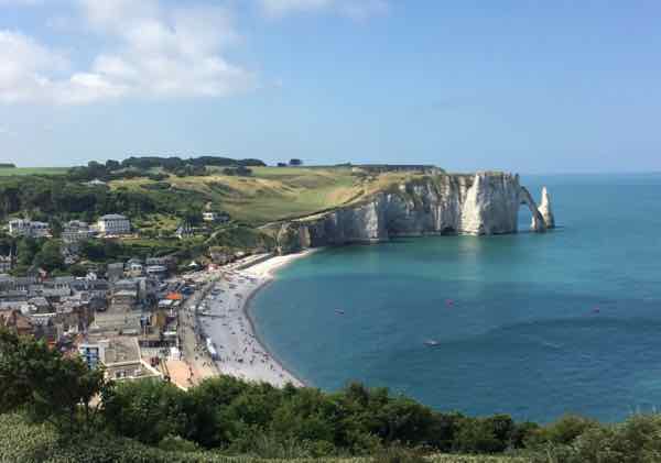 Best ways to see the cliffs at Etretat