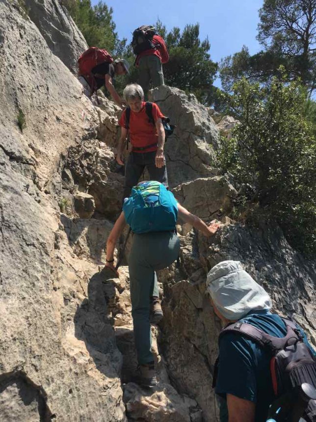Heading back from Calanque d'En Vau (J. Chung)