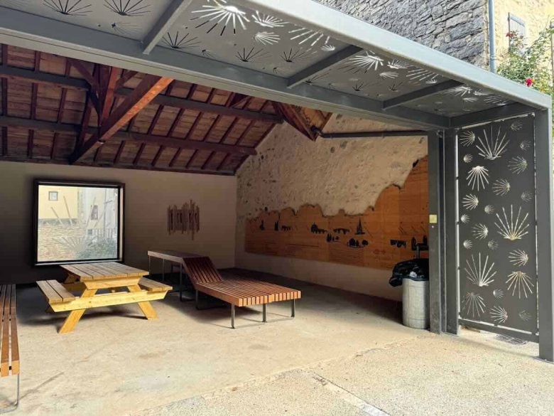 Resting area for pilgrims in Saint-Come-d'Olt France