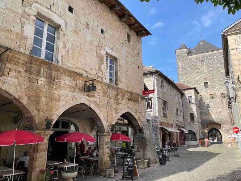 Villeneuve d’Aveyron (Department: Aveyron)
