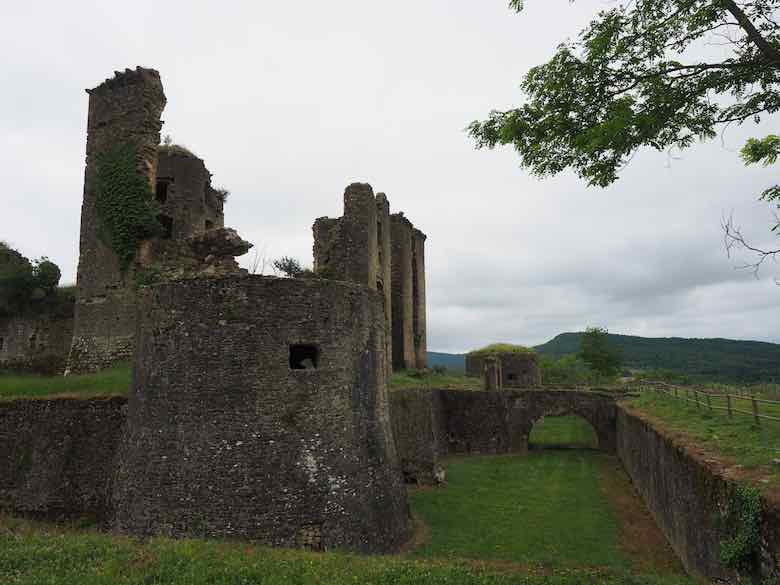 Chateau de Lagarde (J. Chung)