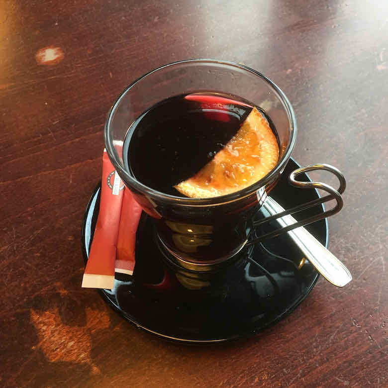 Vin Chaud Recipe (French Mulled Wine for Winter) - Resplendent Kitchen