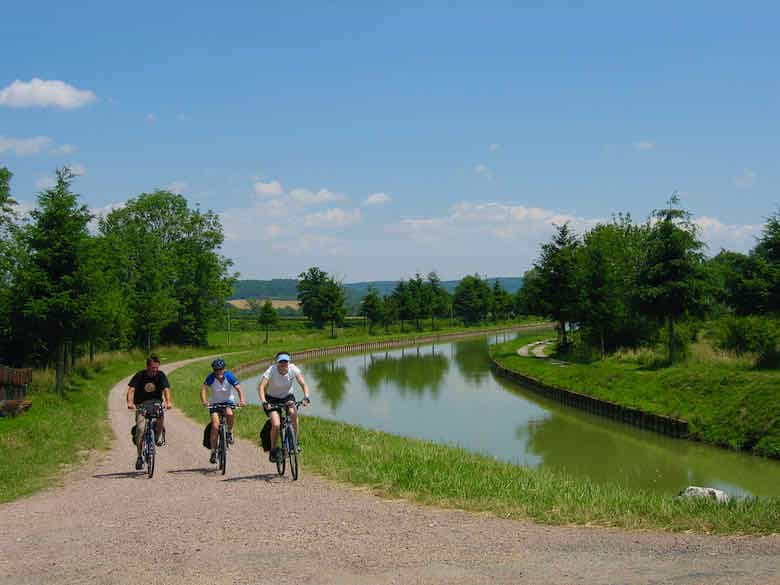 Biking in Burgundy in high season