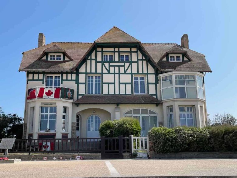 Canada House-Bernieres-sur-Mer France