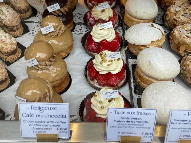 Pastries at A La Reine Mathilde